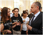 Prezident Andrej Kiska prijal astnkov programu Teach for Slovakia