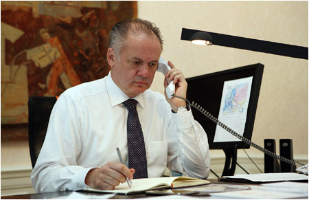 Andrej Kiska telefonoval s ukrajinskm prezidentom 