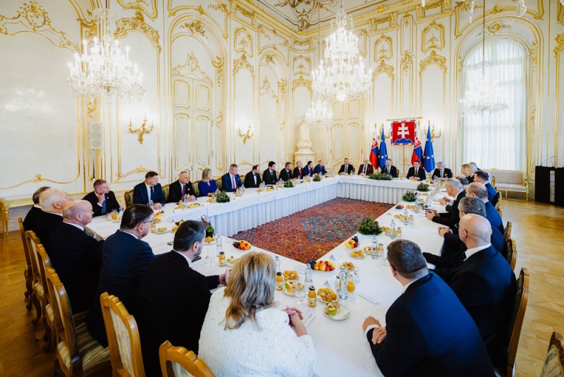 Prezident SR:  Samospráva potrebuje reformu a modernizáciu