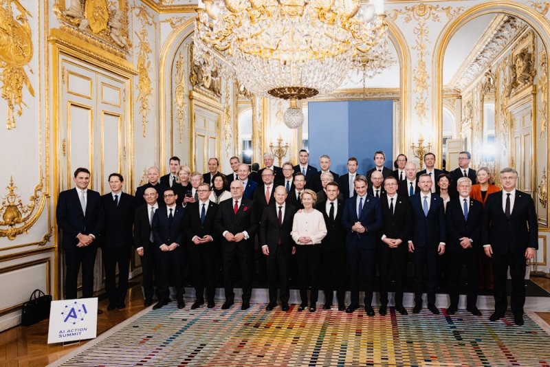 Prezident SR: Okrem podpory inovácií, vedy a výskumu je dôležitá implementácia umelej inteligencie s ohľadom na prospech obyvateľov Prezident SR: Okrem podpory inovácií, vedy a výskumu je dôležitá implementácia umelej inteligencie s ohľadom na prospech obyvateľov