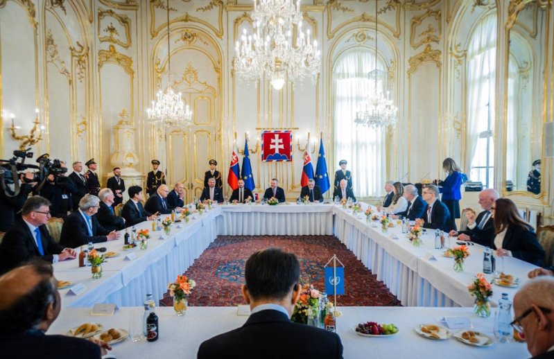 Prezident SR sa stretol s bývalými predsedami Valného zhromaždenia OSN