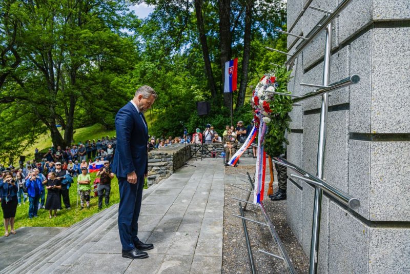 Prezident SR: Fašista bol a je vždy fašista a vojak Červenej armády bol a je vždy vojak Červenej armády