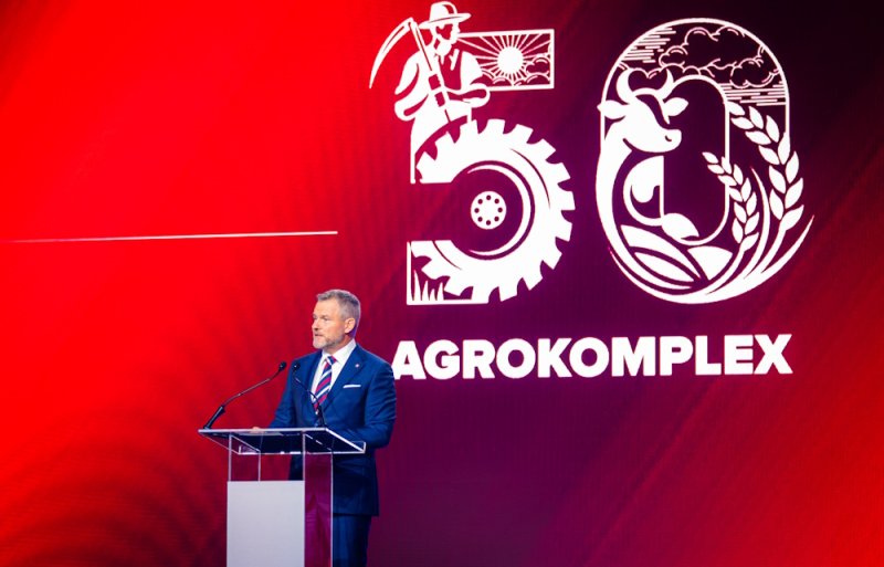 Prezident SR otvoril jubilejný 50. ročník medzinárodného veľtrhu Agrokomplex Prezident SR otvoril jubilejný 50. ročník medzinárodného veľtrhu Agrokomplex