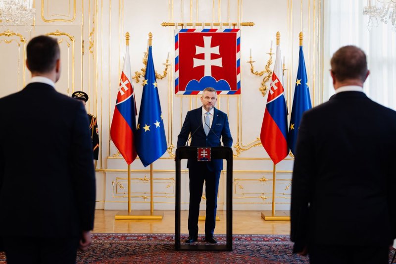 Prezident SR prijal demisiu vicepremiéra Petra Kmeca, spravovaním jeho agendy dočasne poveril Tomáša Druckera