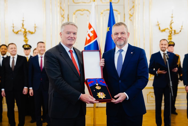 Prezident SR udelil GT OECD M. Cormannovi štátne vyznamenanie