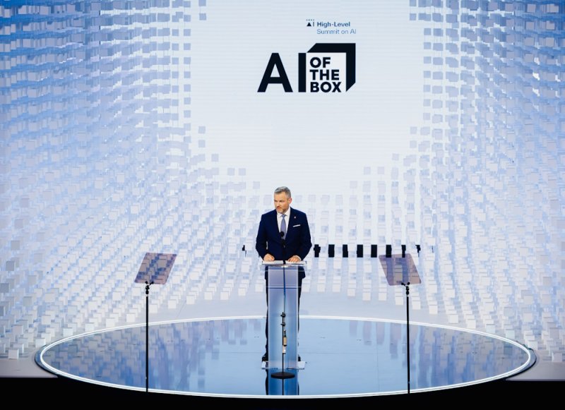 Prezident SR: Umelá inteligencia môže urýchliť rozhodovanie, ale zodpovednosť za rozhodnutia vždy musia niesť ľudia   