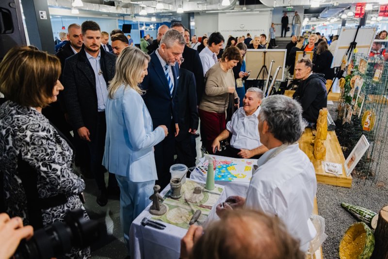 Prezident SR: Umenie handicapovaných umelcov nás učí porozumeniu a sile tvorby
