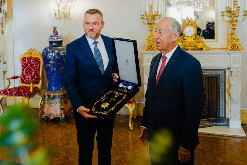 Prezident SR prevzal portugalské štátne vyznamenanie