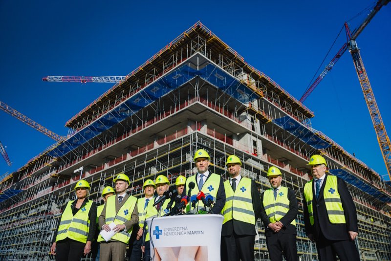 Prezident SR: Dokončenie nemocníc musí byť pre každú vládu prioritou