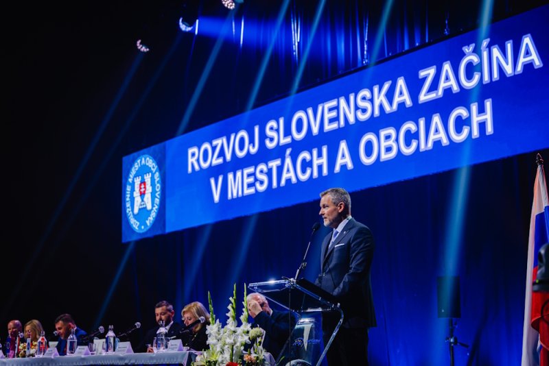 Prezident SR vyzval na reformu verejnej správy
