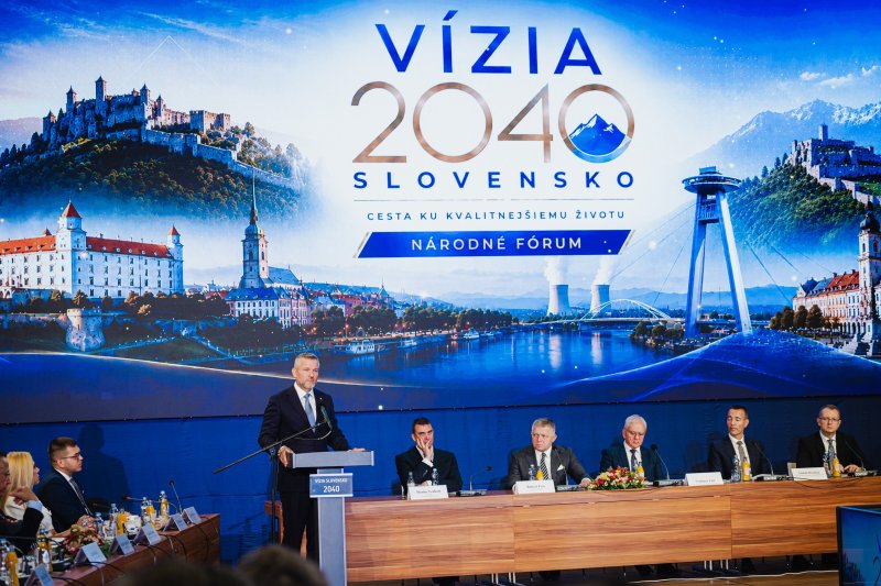 Prezident SR: Vízia Slovensko 2040 je príležitosťou nájsť celospoločenskú zhodu o budúcnosti krajiny Prezident SR: Vízia Slovensko 2040 je príležitosťou nájsť celospoločenskú zhodu o budúcnosti krajiny