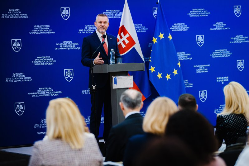 Prezident SR: Naši krajania v zahraničí sú obrovským bohatstvom Slovenska, ich podpora musí byť prioritou štátu Prezident SR: Naši krajania v zahraničí sú obrovským bohatstvom Slovenska, ich podpora musí byť prioritou štátu