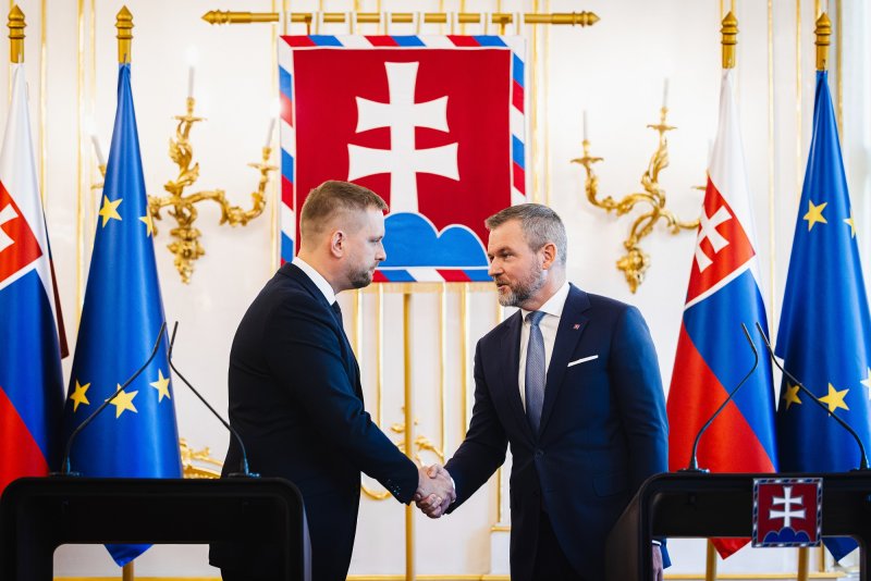 Prezident SR podpísal konsolidačný zákon aj zákon o transakčnej dani