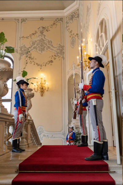 Historická rovnošata Historická rovnošata