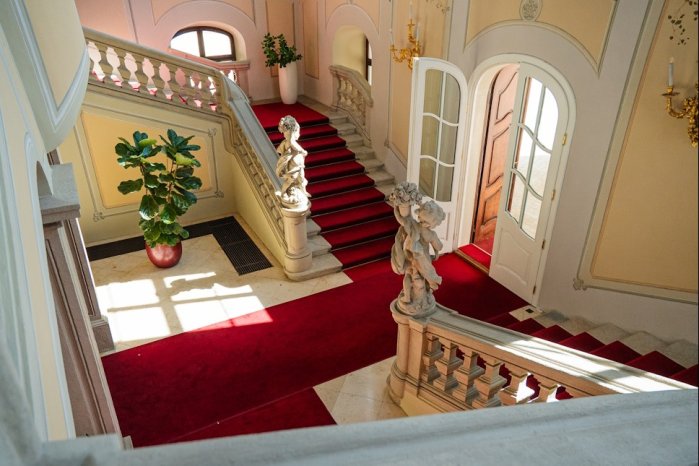 Hlavné schodisko