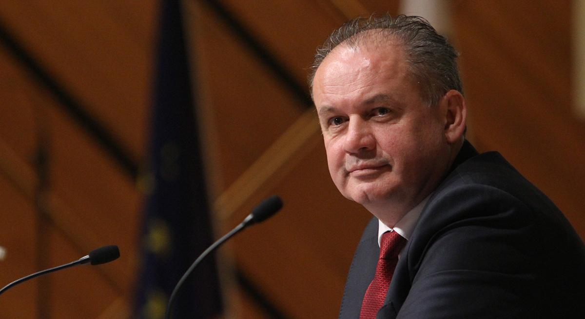 Andrej Kiska rozdelil rodinám v núdzi aj svoj augustový plat