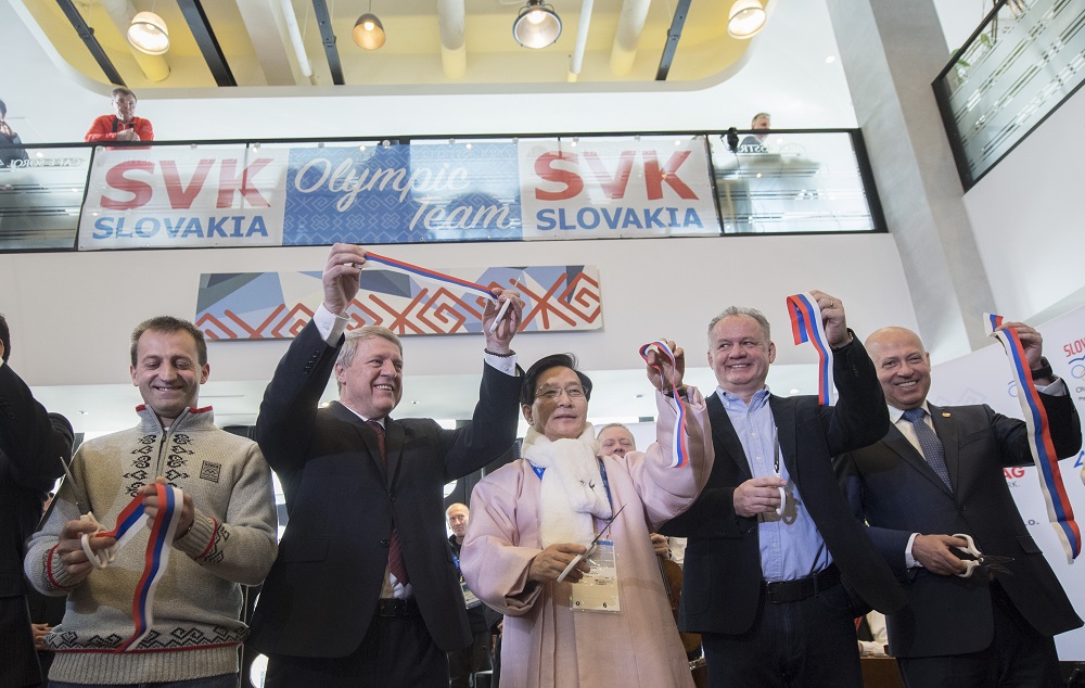 Prezident na olympijských hrách otvoril Slovenský dom