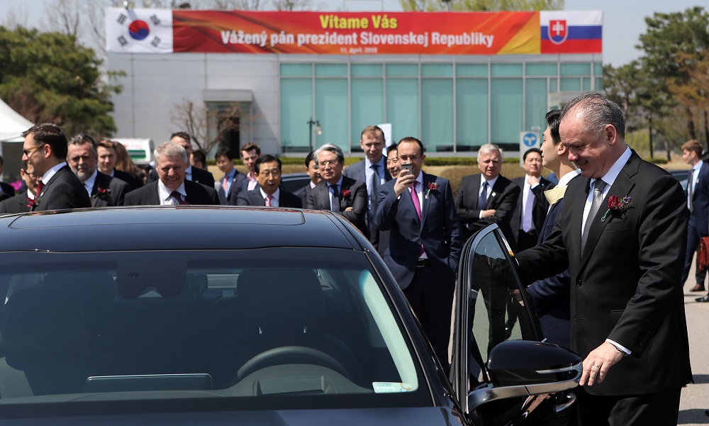 Kiska sa stretol s vedením Hyundai-Kia, ocenil kvalitu ich produktov zo SR