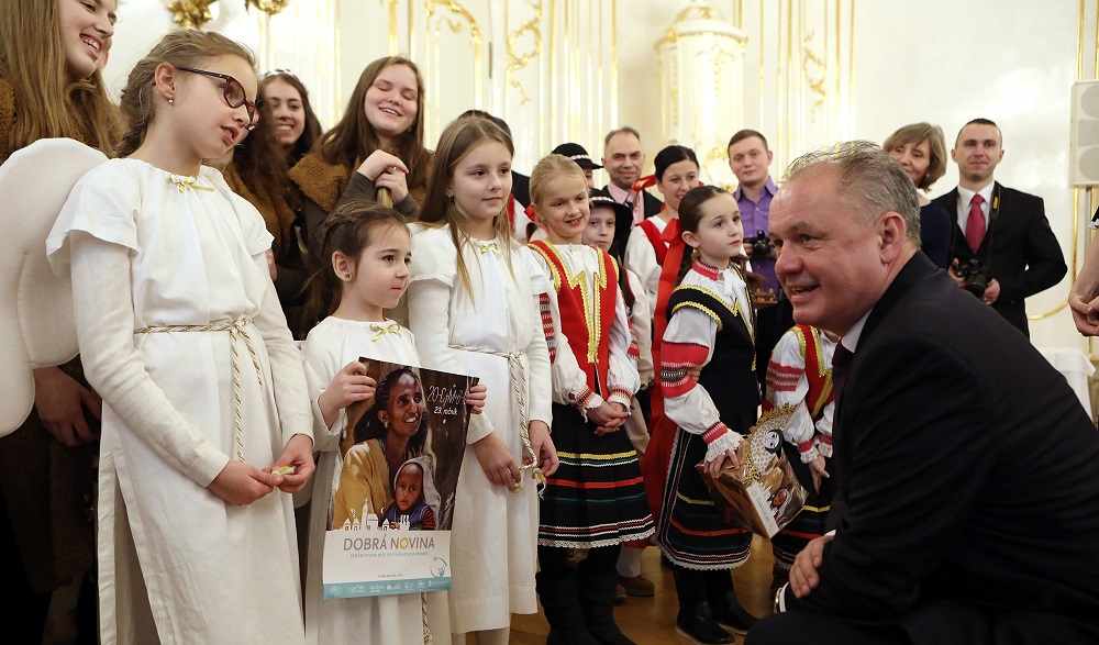 Koledníci Dobrej noviny zavinšovali prezidentovi