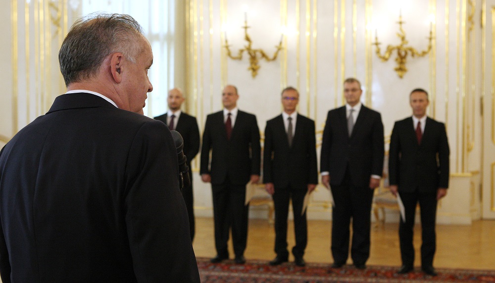 Prezident odovzdal poverovacie listiny slovenským veľvyslancom