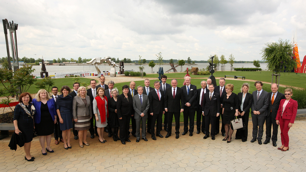 Prezident Kiska diskutoval s veľvyslancami krajín Európskej únie