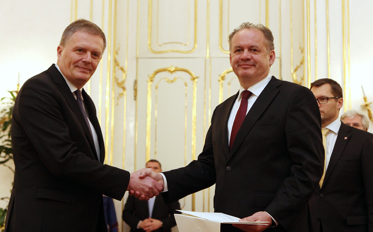 Poverovacie listiny odovzdal prezidentovi poľský veľvyslanec