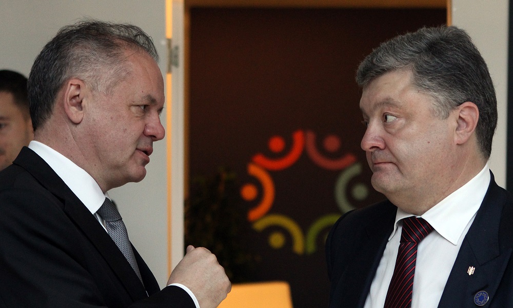Kiska sa počas humanitárneho samitu stretol s ukrajinským prezidentom