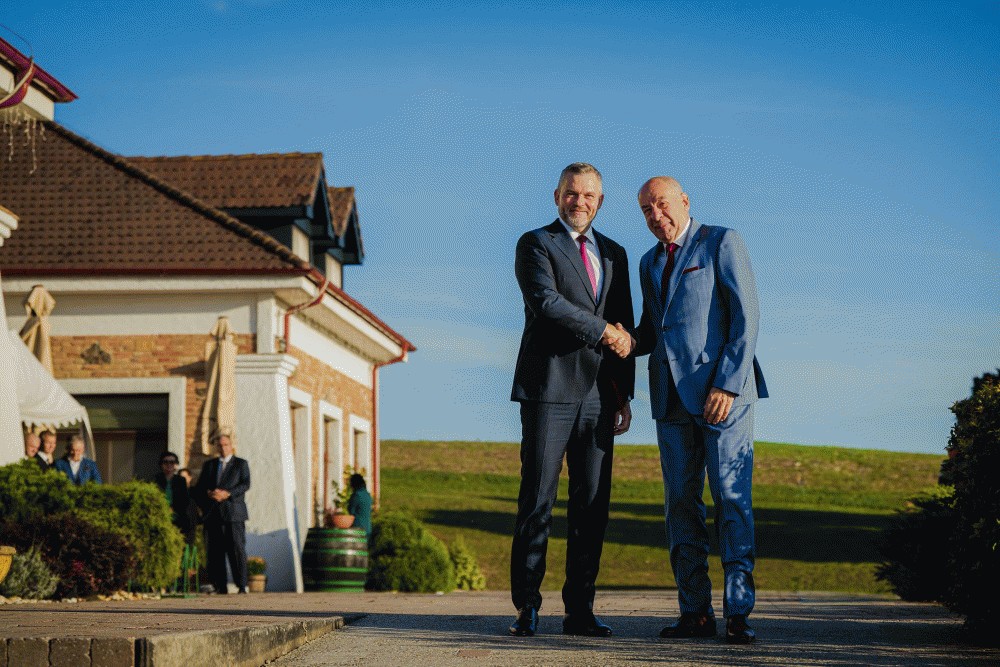 Prezident SR sa stretol s maďarským prezidentom Tamásom Sulyokom