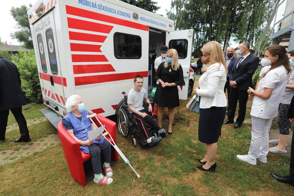 Mobilné očkovacie tímy sú podľa prezidentky veľmi potrebné 