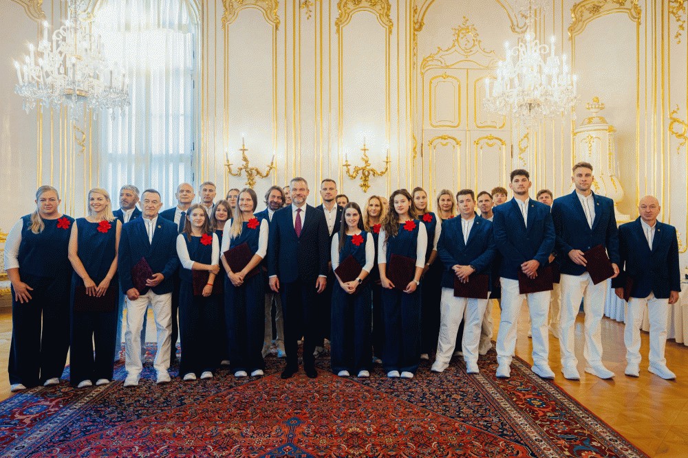 Prezident SR odovzdal dekréty slovenskej výprave deaflympionikov