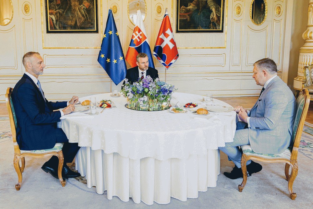 Prezident SR Peter Pellegrini zvolal pracovné stretnutie troch najvyšších ústavných činiteľov