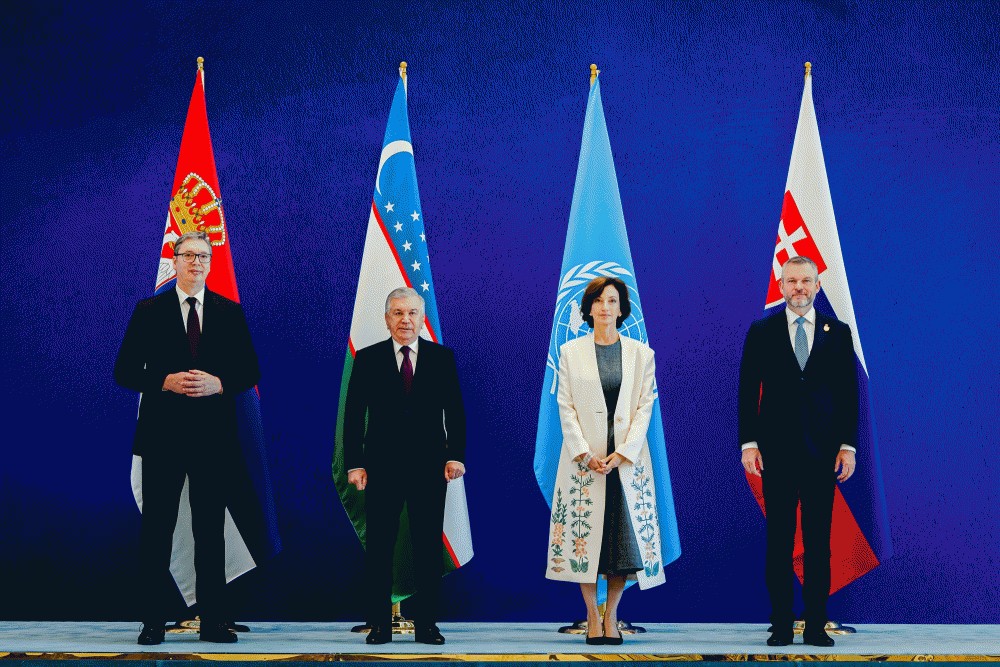 Prezident SR Peter Pellegrini v Samarkande rokoval s prezidentmi Uzbekistanu a Srbska