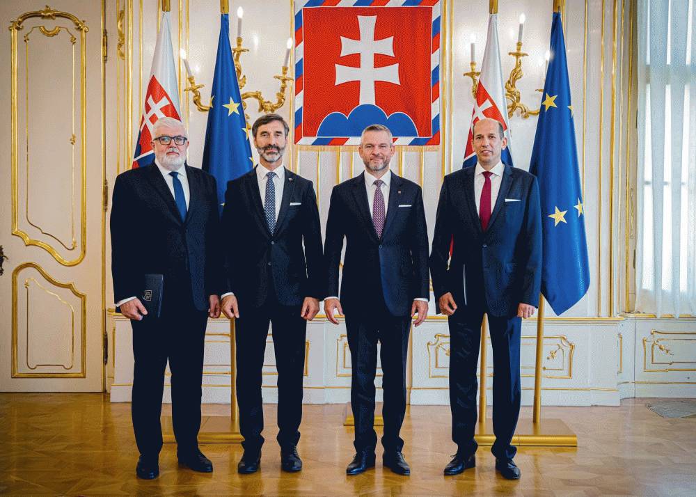 Prezident poveril nových veľvyslancov SR v zahraničí