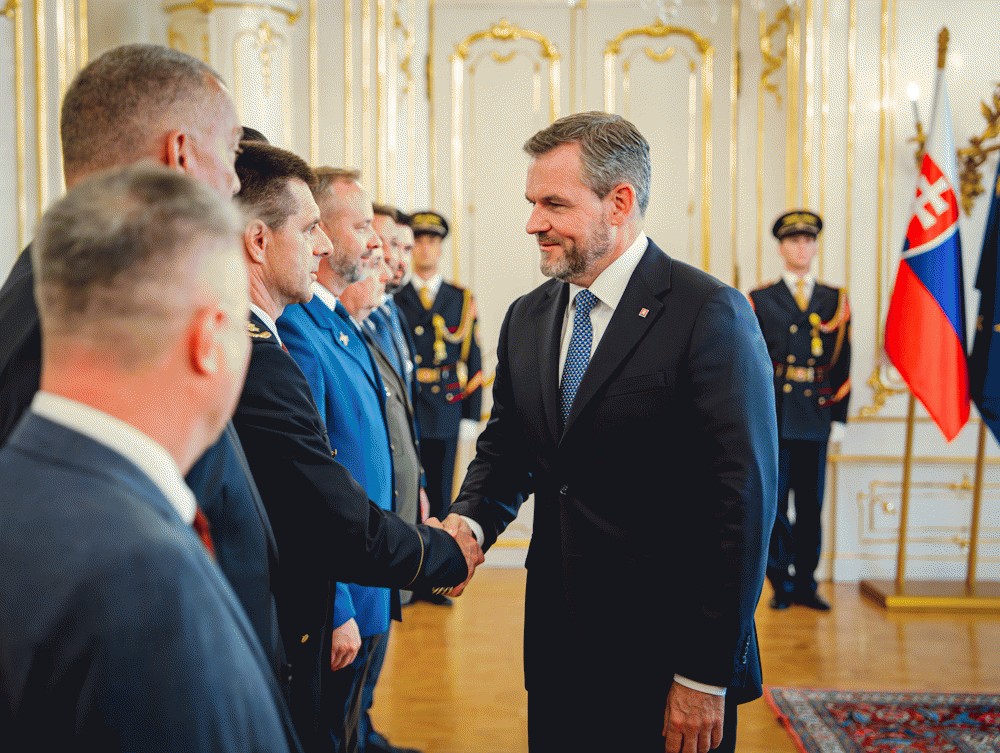 Prezident SR: Boj so slintačkou a krívačkou sme zvládli profesionálne a rýchlo