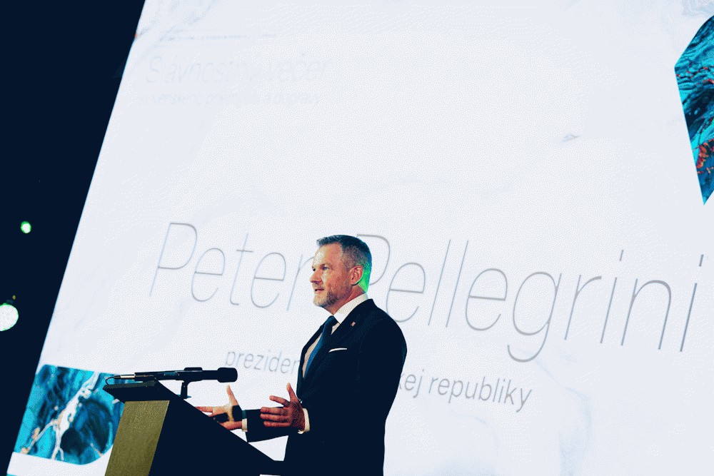 Prezident SR: Ak chceme túto nádhernú, dynamickú, krásnu krajinu rozvíjať ďalej, musíme si všetci vyhrnúť rukávy