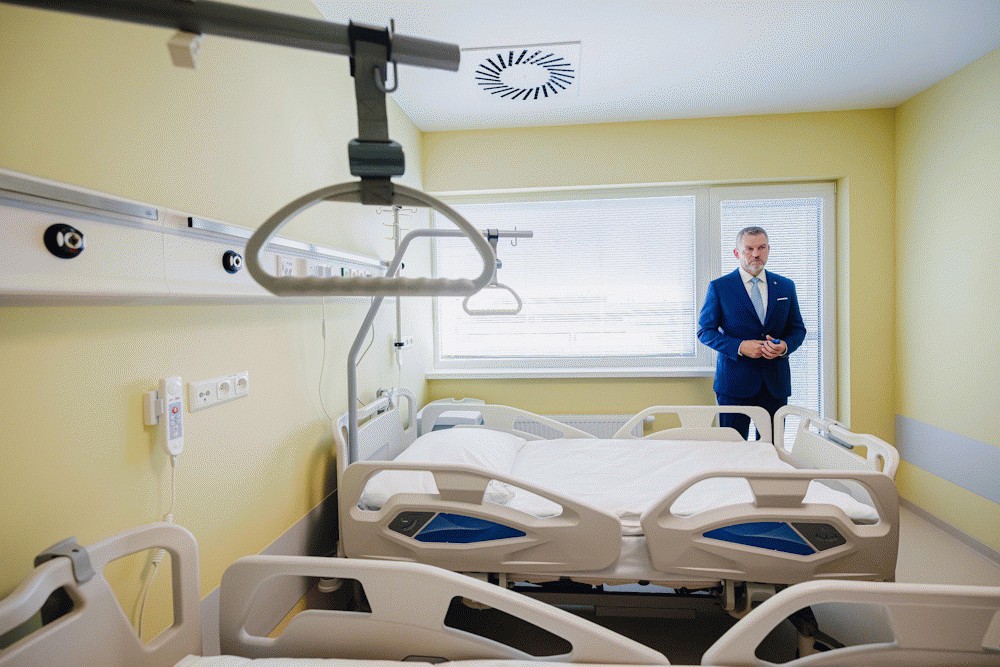 Prezident SR: Moderniz&aacute;cia nemocn&iacute;c prin&aacute;&scaron;a pacientom n&aacute;dej aj d&ocirc;stojnej&scaron;ie podmienky liečby