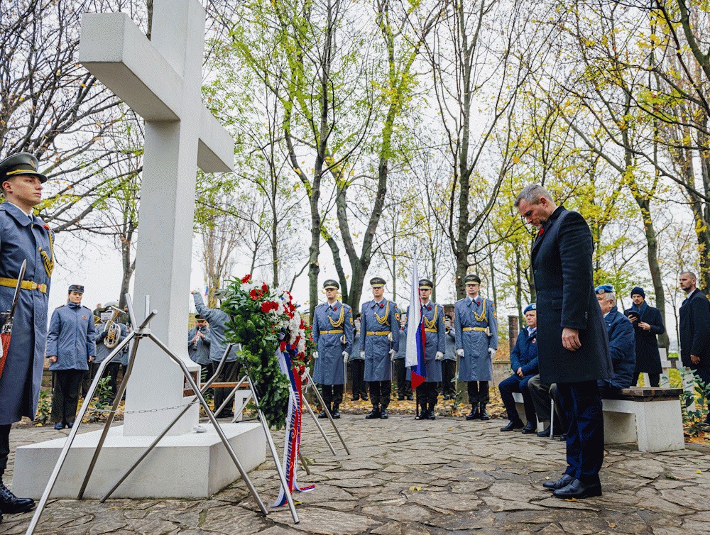 Prezident SR: Najväčšou poctou padlým je svet, v ktorom vojna nemá priestor
