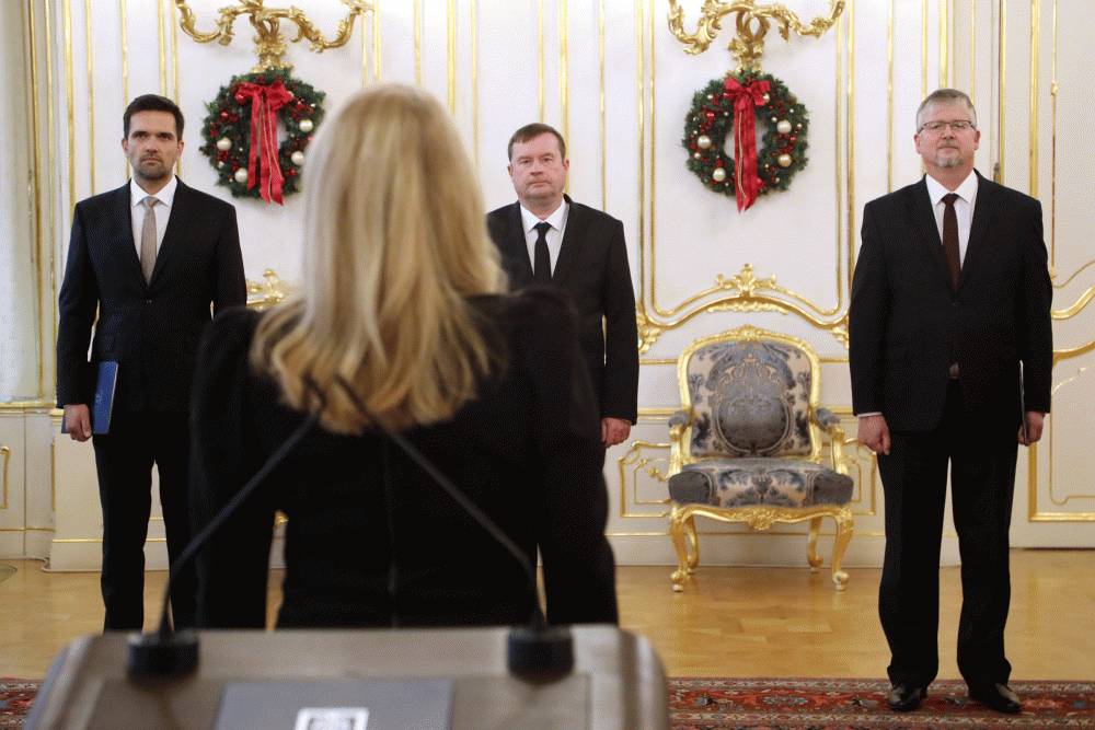 Slovensko má troch nových veľvyslancov  