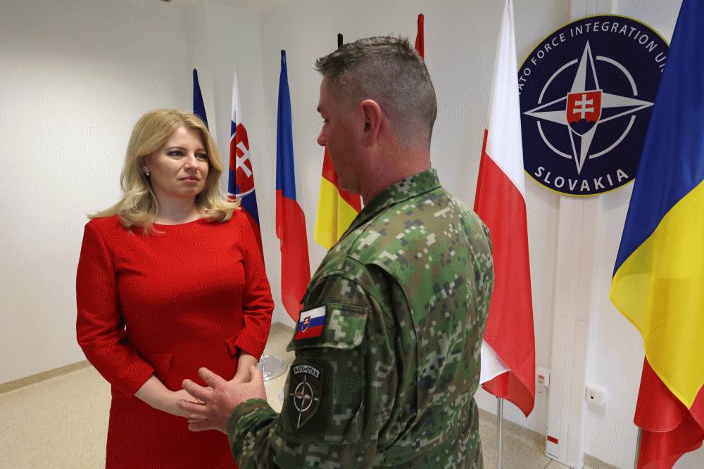 Prezidentka navštívila Styčný tím NATO v Bratislave