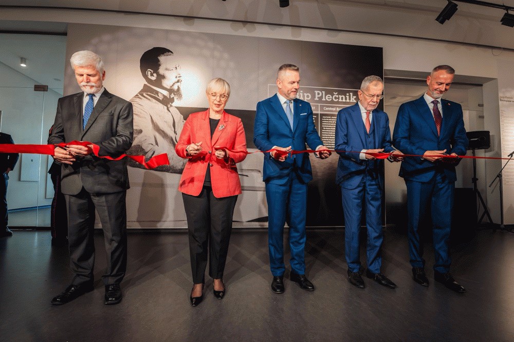 Štyria prezidenti otvorili na Bratislavskom hrade výstavu venovanú architektovi Plečnikovi