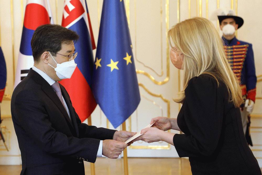 Nový kórejský veľvyslanec odovzdal poverovacie listiny 