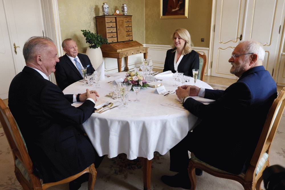 Prezidentka pozvala bývalých prezidentov na slávnostný obed