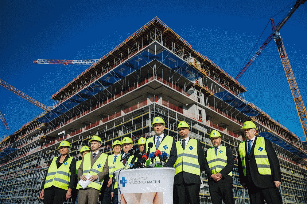 Prezident SR: Dokončenie nemocn&iacute;c mus&iacute; byť pre každ&uacute; vl&aacute;du prioritou