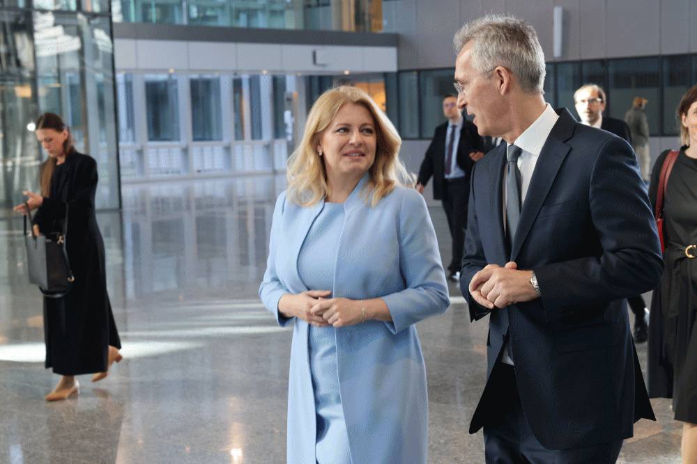 Prezidentka sa v Bruseli stretla s generálnym tajomníkom NATO 