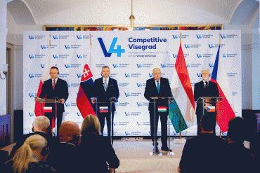 Prezident SR: Vr&aacute;ťme V4 jej p&ocirc;vodn&uacute; silu, re&scaron;pekt a schopnosť rozhodovať o svojej bud&uacute;cnosti