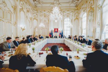 Prezident SR: Eur&oacute;pa mus&iacute; vedieť chr&aacute;niť svoje z&aacute;ujmy aj d&ocirc;veru občanov