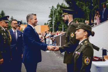 Prezident SR: Moderná armáda potrebuje profesionálov oddaných vlasti