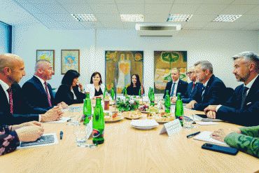 Prezident SR: Spoločnosť starne a starostlivosť o seniorov je zásadnou výzvou pre vládu aj samosprávu