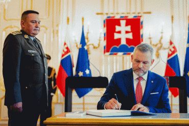 Prezident SR: Bezpečnosť nesmie byť predmetom politick&eacute;ho s&uacute;perenia