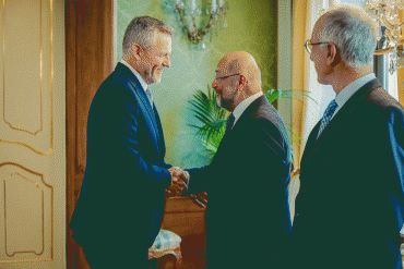 Prezident SR sa stretol s b&yacute;val&yacute;m predsedom Eur&oacute;pskeho parlamentu Martinom Schulzom